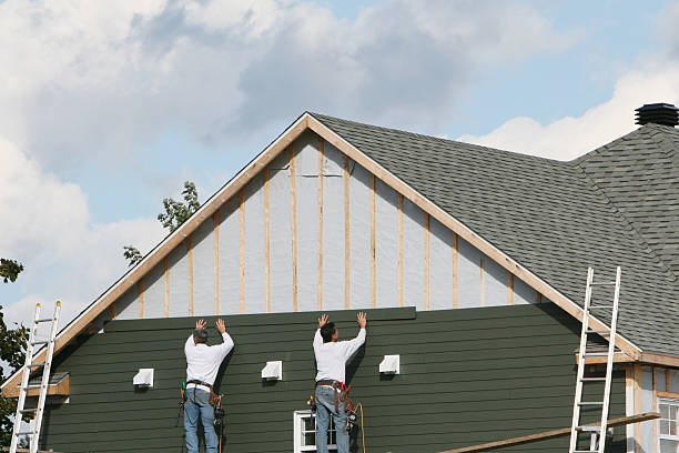 Professional Siding Replacement technician working in Etowah, NC